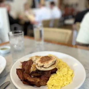 Scrambled eggs with Nueske&apos;s Canadian bacon