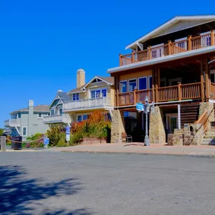 Benicia street view of Shorelight Inn