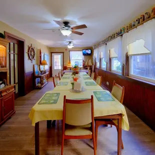 Breakfast room on ground level at the Shorelight Inn Benicia