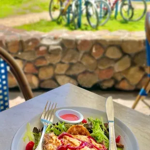 Seared Salmon Salad
