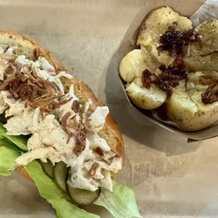 Jumbo Lump Blue Crab Roll ($21) with a side of Yukon Gold Salt Potatoes ($5).