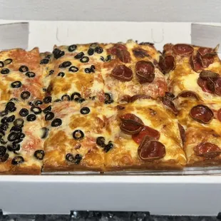 Pizza with Black Olives and Pepperoni