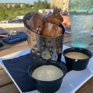 Pretzel Bites