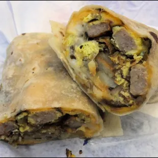 Today was my first visit to Short Stuff Cafe, so I decided to begin my journey at top of the list.  "Dan's" burrito.