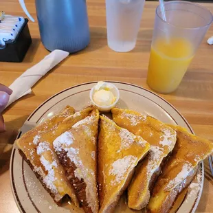 French toast 6 slices..also comes in 4 slices