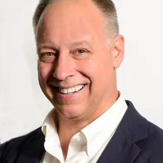 Chris L.