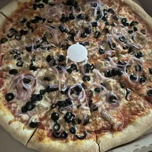 16" with fresh made dough, real Italian sausage, black olives and onions