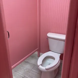 Weird bathroom door at shorty's.