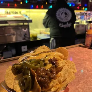 a chili and cheese nachos