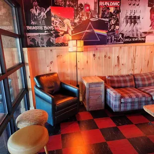 Plenty of space so bring the karaoke crew along with you!