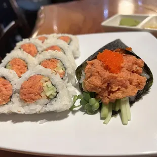 Spicy tuna roll &amp; spicy tuna hand roll