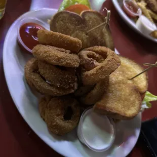 BLT with onion rings