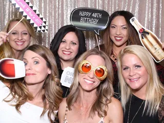 Touch N Pose- PhotoBooth