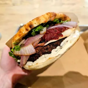 Shouk burger