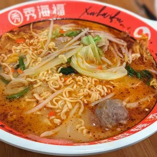 noodle dish, ramen, ramen and noodles, noodle soup, food, noodles