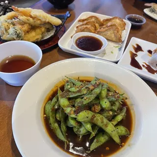 Spicy Garlic Edamame