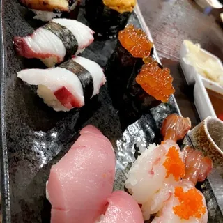 Uni Sushi - 2 Pieces