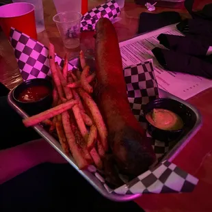 Girrrl that corn dog tho