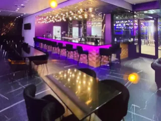 Royalty Bar & Lounge