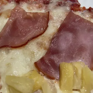 Hawaiian pizza