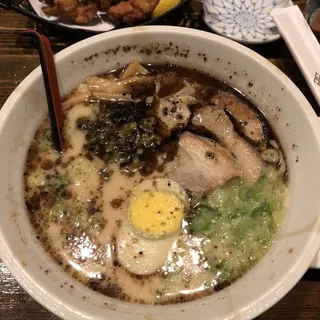 Tonkotsu Ramen "Black"