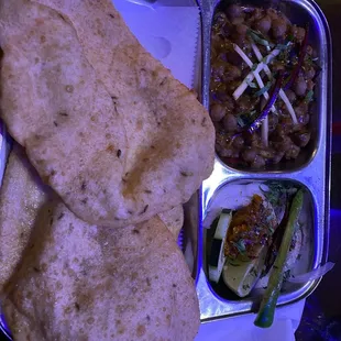 Chana Bhatura