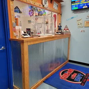 the inside of a restaurant