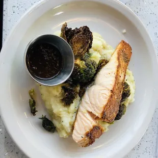 Salmon Caramelized Brussels&apos; Sprouts Whipped potatoes