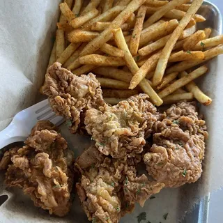 FRIED OYSTER BASKET