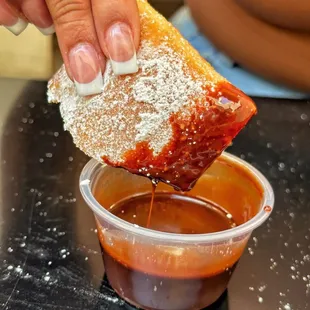 Beignets (Instagram: foodwithbros)