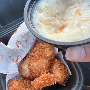 Coconut shrimp with sweet sauce