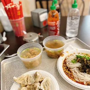 4A. Pork and Chive dumpling Thick Rice Noodle with Peanut Butter Sauce（糟菜拌粉干）