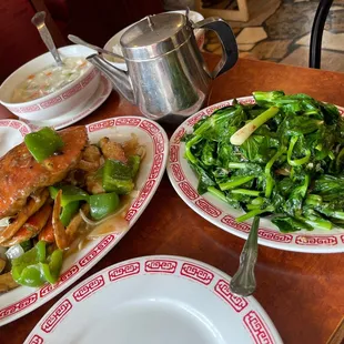 Crab w black bean sauce. Seafood tofu soup. Pea tips.