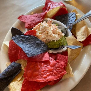 Crab &amp; guacamole dip