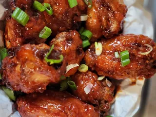 Honey's Bar and Grill