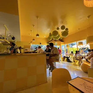 (Sep 2022) Yellow room