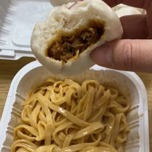 food, ramen and noodles