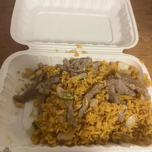 Beef fried rice taste like trash. The beef isn&apos;t fully cooked and the rice taste bland, soggy and terrible.
