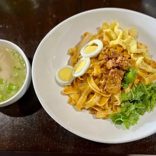 flat noodles salad with chicken