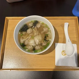 Tiny wonton (pork) 16 pcs with chicken soup