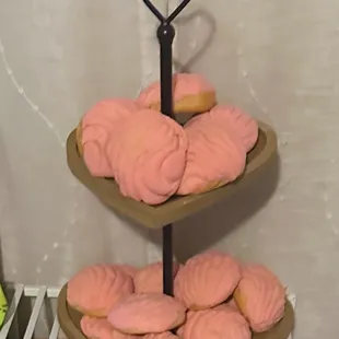 Delicious pink concha's