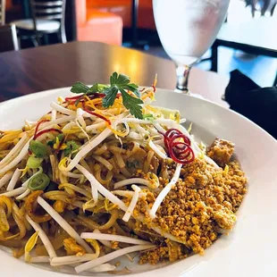 ramen and noodles, food