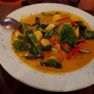 Red Curry Roasted Duck