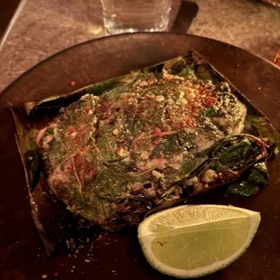 Kanpachi En Banana Leaf