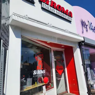 Si Roma on Melrose