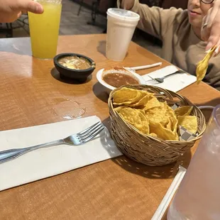 Chips and Salsa w/ bean dip