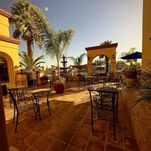 crepes, outside