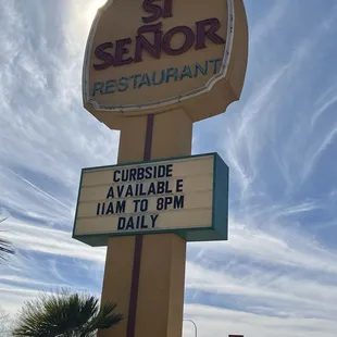 the sign for the restaurant