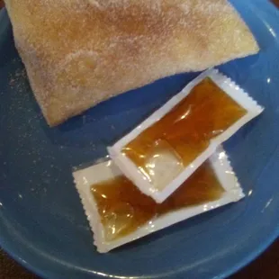 At Si Senor a cinnamon sopapilla with honey accompanies your meal. Fresh and delicious.