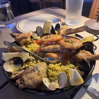 Paella Mixta (serves 2)